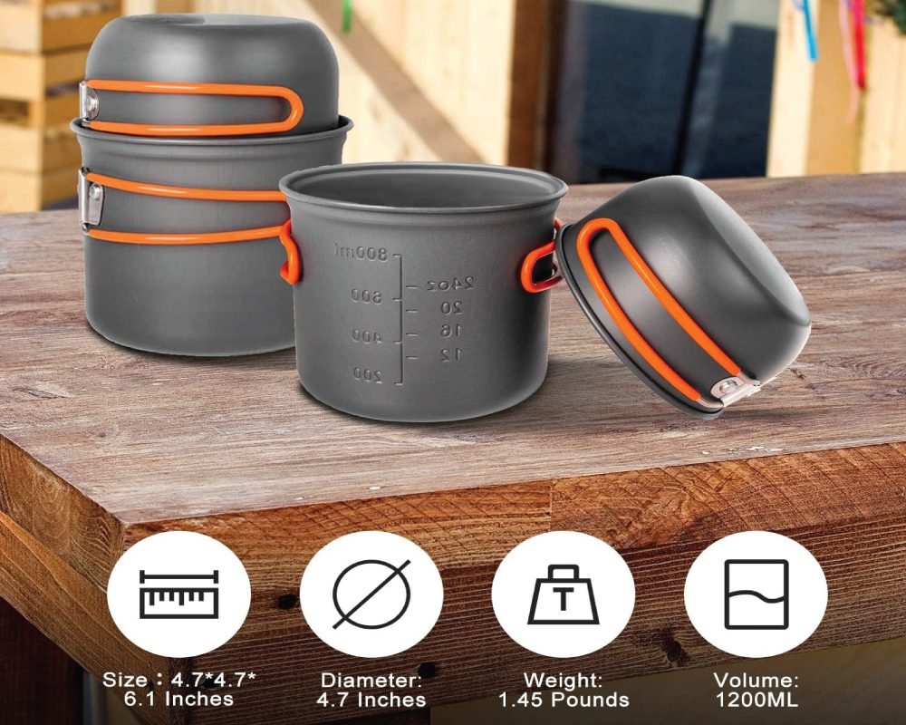 Stacked gray camping pots with orange handles on a wooden table, with one pot showing measurement markings. Below are icons indicating the pot's size (4.7x4.7x6.1 inches), diameter (4.7 inches), weight (1.45 pounds), and volume (1200ml).